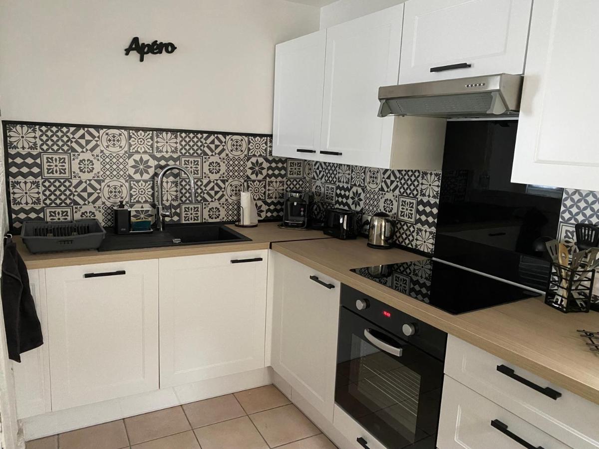 Le Marais Vous - Duplex En Centre-Ville. Provins Kültér fotó